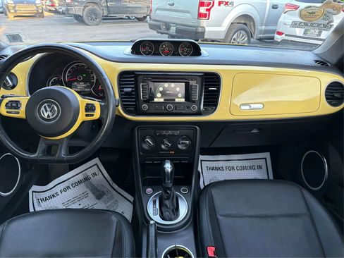 Used 2013 Volkswagen Beetle TDI image 13