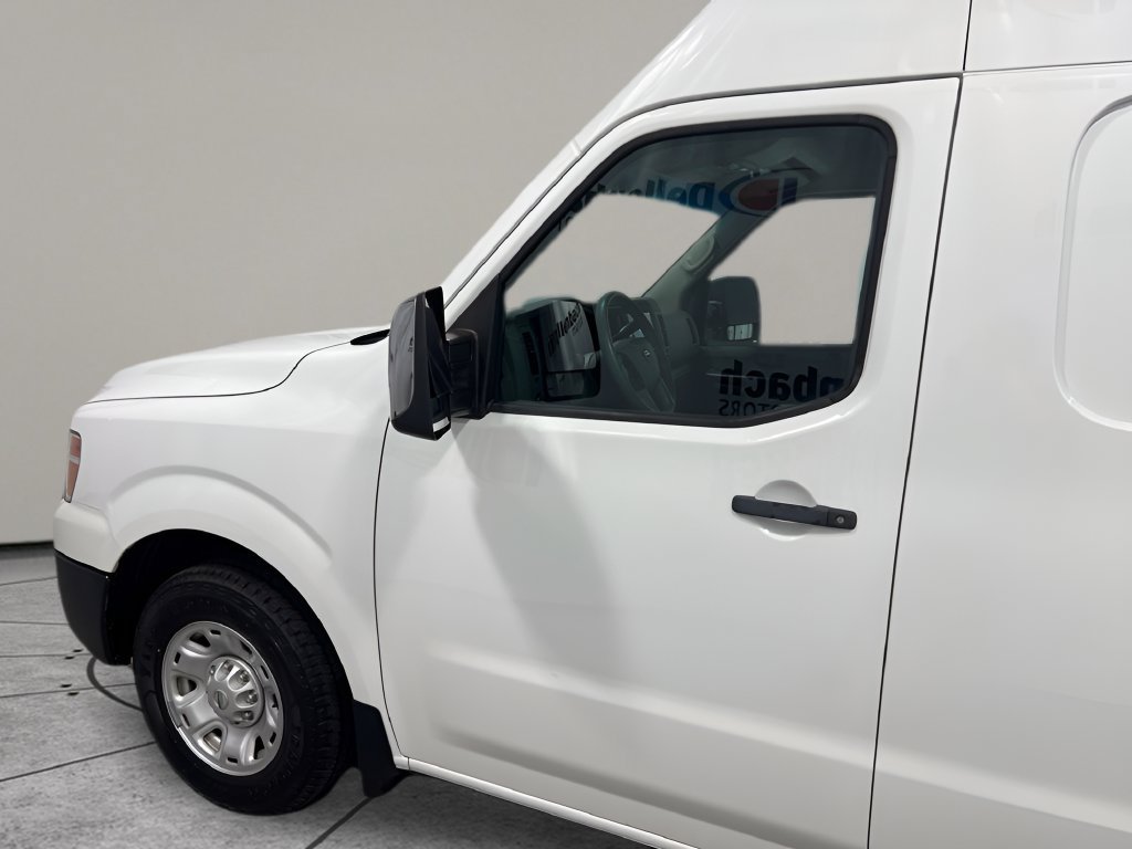 Used 2020 Nissan NV 2500 SV RWD image 17