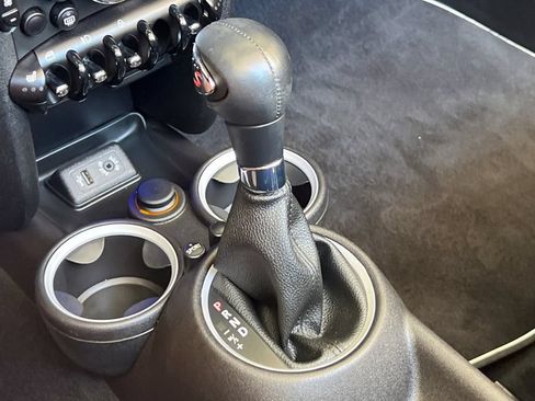 Used 2015 MINI Cooper Roadster S FWD image 21