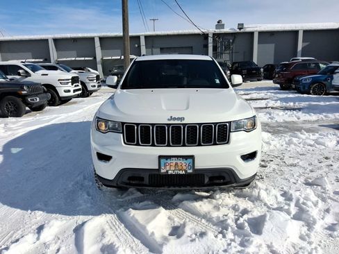 Used 2019 Jeep Grand Cherokee Laredo image 7
