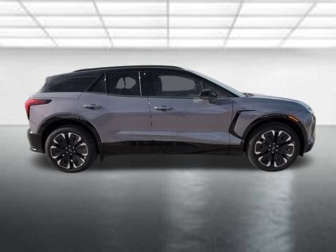 New 2025 Chevrolet Blazer EV RS RWD image 34