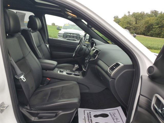 Used 2022 Jeep Grand Cherokee Laredo X AWD/4WD image 24