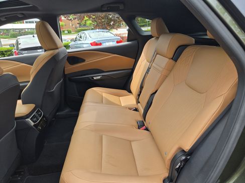 Used 2025 Lexus RX 350 Premium w/ Accessory Package (Z1) FWD image 22