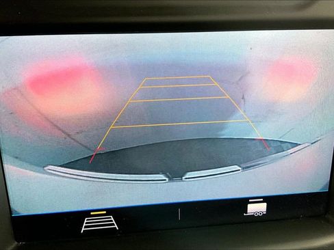 Used 2021 GMC Sierra 1500 SLE w/ X31 Off-Road Package image 21