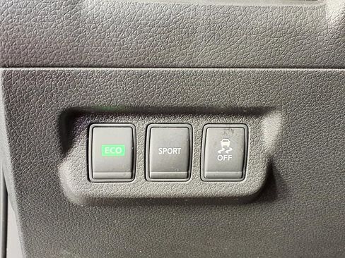 Used 2015 Nissan Sentra SV FWD image 17
