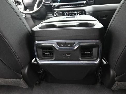 Used 2022 Chevrolet Silverado 1500 LTZ w/ Technology Package AWD/4WD image 23