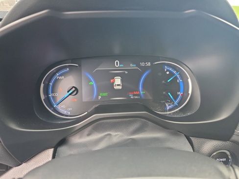 Used 2023 Toyota RAV4 XLE w/ XLE Grade Weather Package AWD/4WD image 15