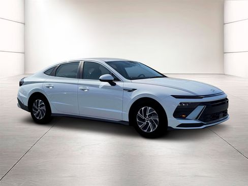 New 2026 Hyundai Sonata Blue image 10