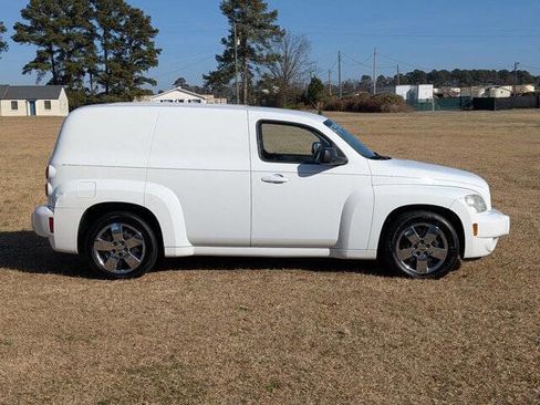 Used 2010 Chevrolet HHR LS image 2