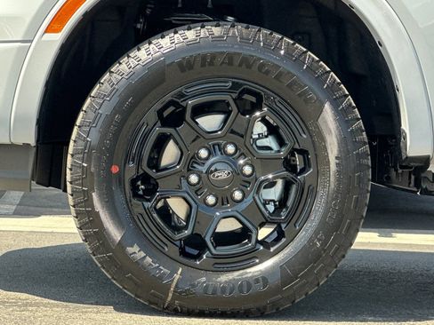 New 2026 Ford Ranger XLT w/ Black Appearance Package RWD image 23