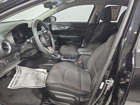 Used 2022 Kia Forte LXS image 10