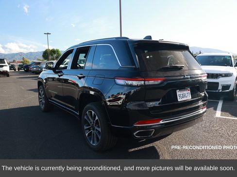 Used 2022 Jeep Grand Cherokee Overland image 3