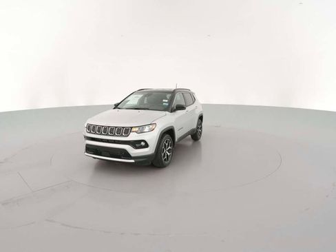 New 2026 Jeep Compass Limited image 3