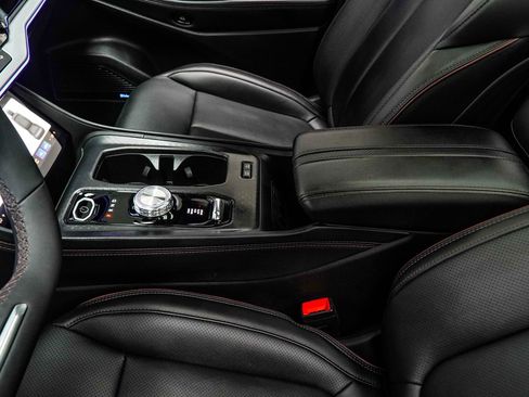 Used 2024 Jeep Wagoneer Launch Edition image 20