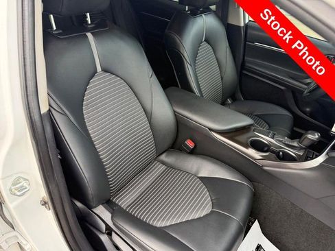 Used 2023 Toyota Camry SE FWD image 11