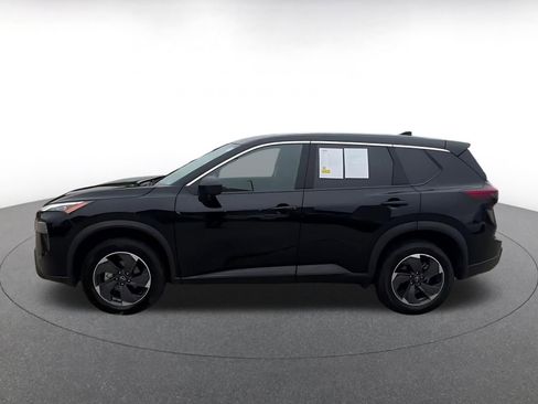 Used 2025 Nissan Rogue SV FWD image 9