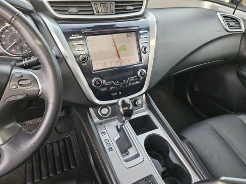 Used 2023 Nissan Murano SL w/ SL Moonroof Package image 17