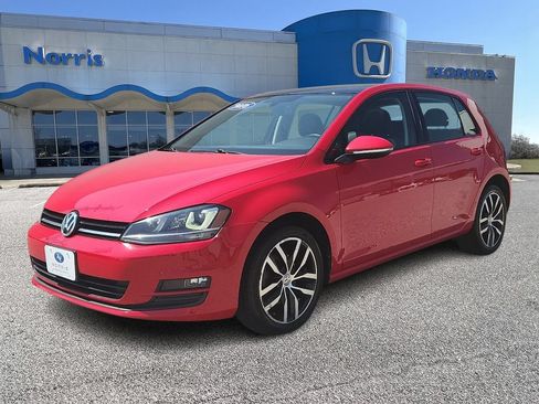 Used 2016 Volkswagen Golf SE FWD image 2