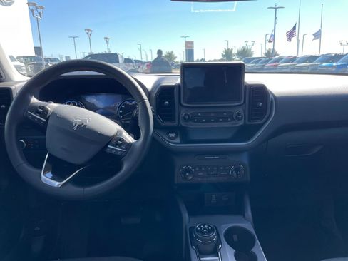 Used 2024 Ford Bronco Sport Badlands image 12