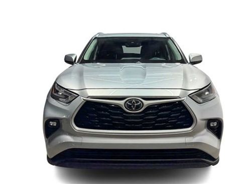 Used 2020 Toyota Highlander XLE image 6