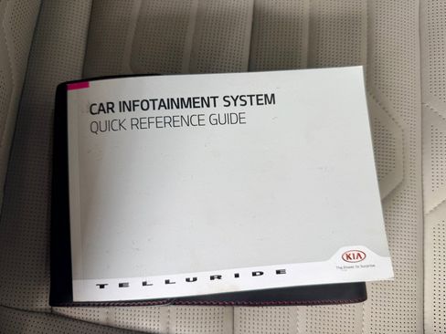 Used 2020 Kia Telluride SX w/ SX Prestige Package image 28