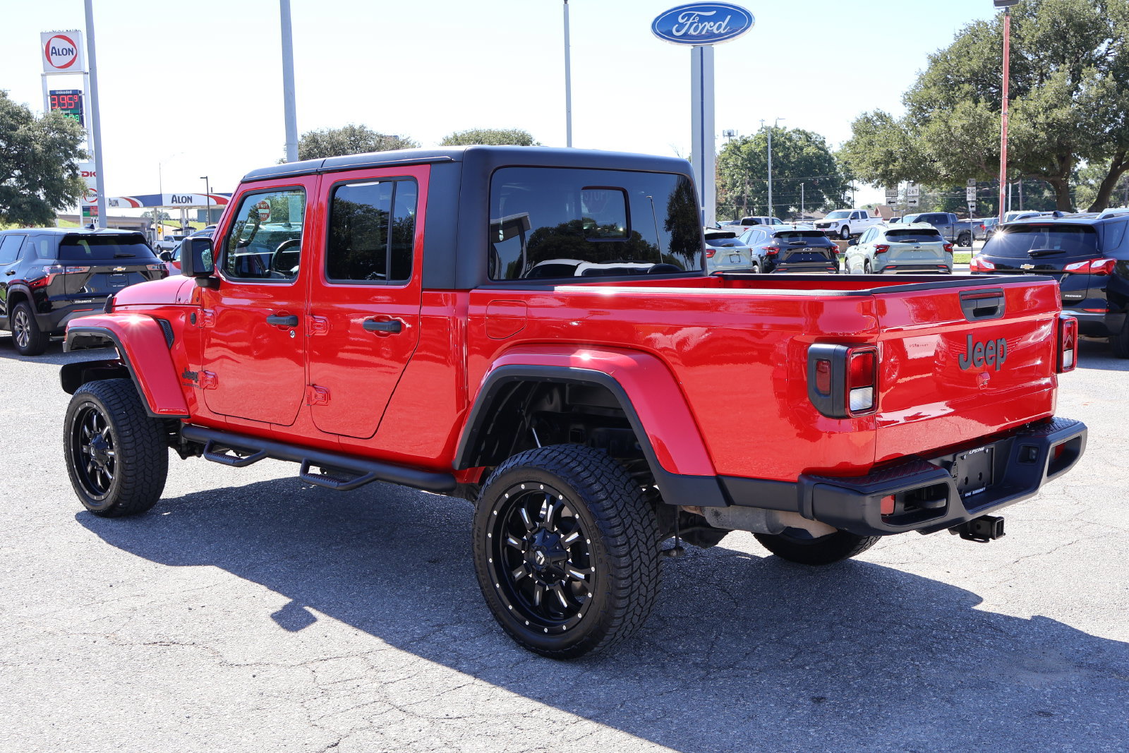 Used 2020 Jeep Gladiator Sport AWD/4WD image 10