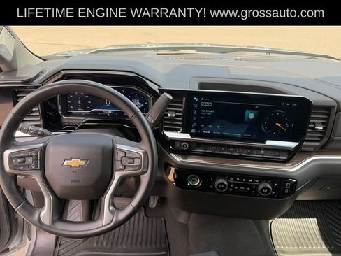 Used 2024 Chevrolet Silverado 1500 LT AWD/4WD image 24