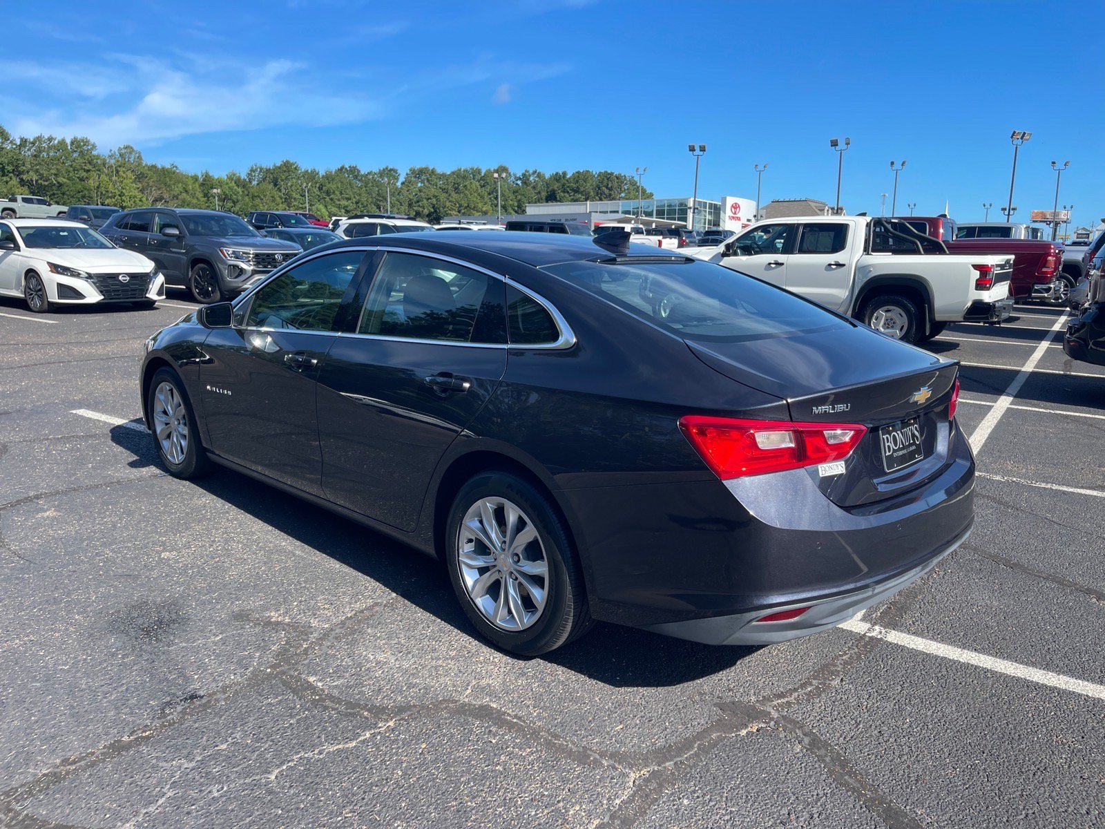 Used 2023 Chevrolet Malibu LT w/ Driver Confidence Package FWD image 14