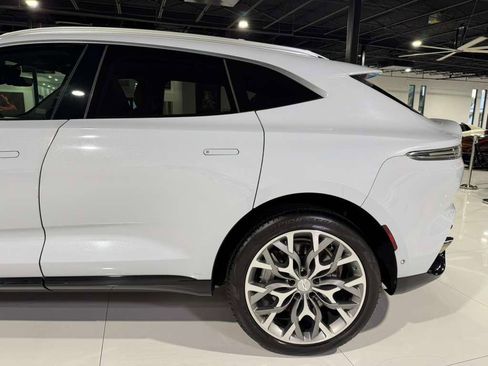 Used 2021 Aston Martin DBX image 49