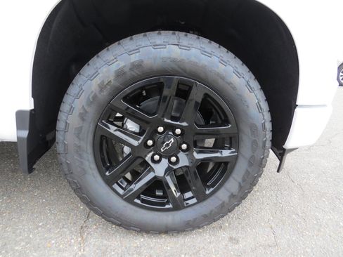 New 2026 Chevrolet Silverado 1500 Custom w/ Turbomax Blackout Package image 11