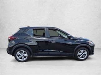 Used 2023 Nissan Kicks S FWD video 4