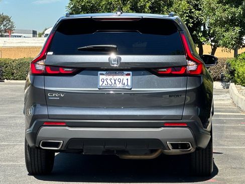 Used 2025 Honda CR-V Sport image 10