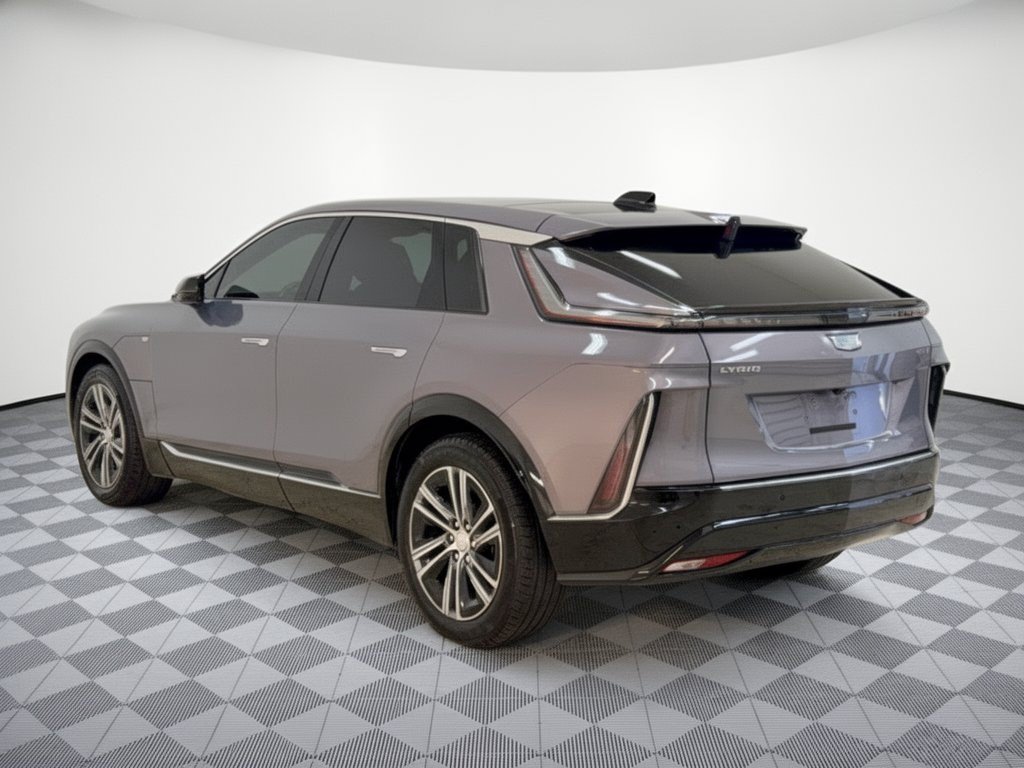 Used 2024 Cadillac Lyriq Luxury RWD image 3