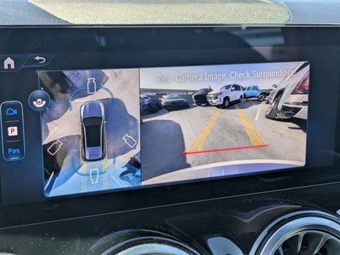 Used 2025 Mercedes-Benz GLB 35 AMG 4MATIC image 19