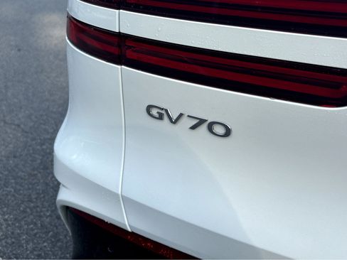 New 2026 Genesis GV70 3.5T Sport Advanced image 36