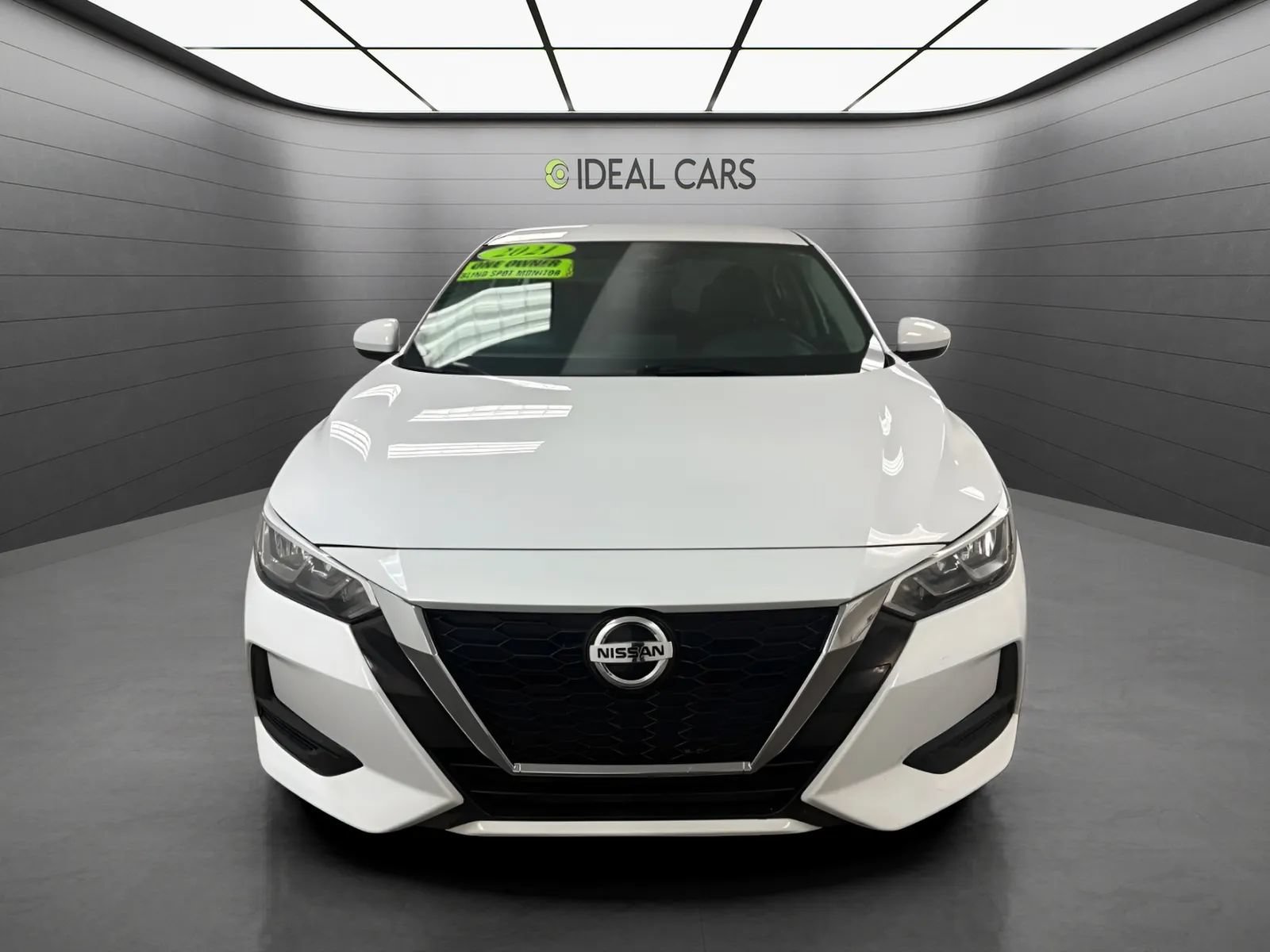 Used 2021 Nissan Sentra SV FWD image 2