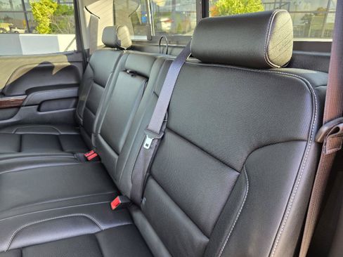 Used 2018 GMC Sierra 1500 SLT AWD/4WD image 39