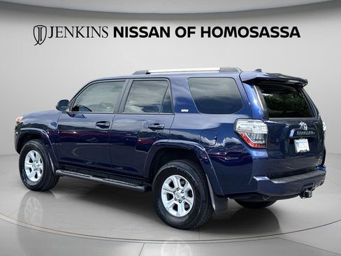 Used 2021 Toyota 4Runner SR5 AWD/4WD image 7