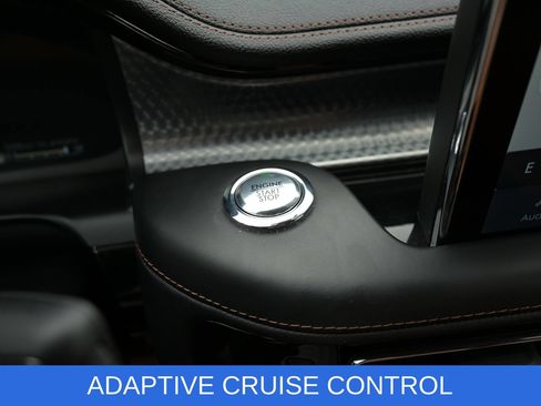 Used 2023 Lincoln Aviator Black Label w/ Jet Package AWD/4WD image 24