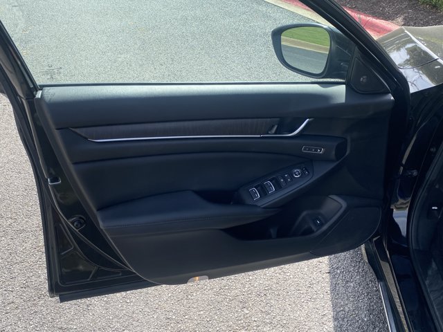 Used 2021 Honda Accord EX-L image 11