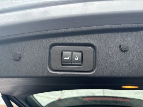 Certified 2025 Nissan Pathfinder Platinum w/ Cargo Package image 29