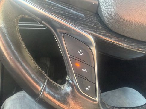 Used 2020 Cadillac XT5 Premium Luxury FWD image 22