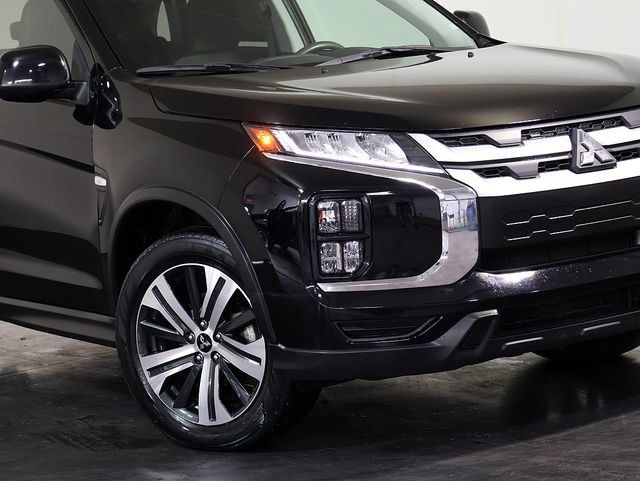 Used 2025 Mitsubishi Outlander Sport ES AWD/4WD image 8