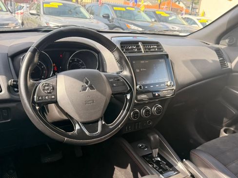 Used 2020 Mitsubishi Outlander Sport GT image 17