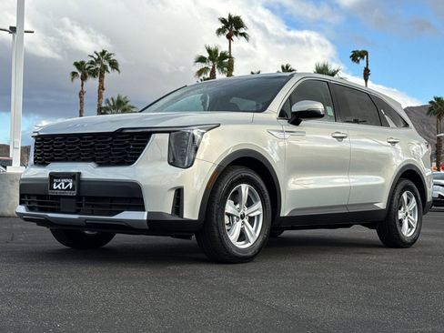 New 2026 Kia Sorento LX image 7