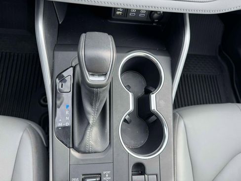 Used 2022 Toyota Highlander XLE image 31