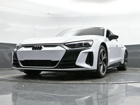Used 2023 Audi e-tron GT Premium Plus w/ Performance Package AWD/4WD image 44