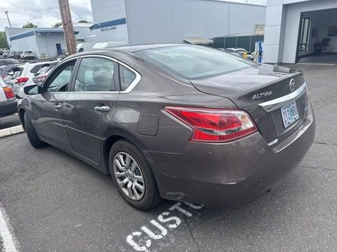 Used 2013 Nissan Altima 2.5 S FWD image 6
