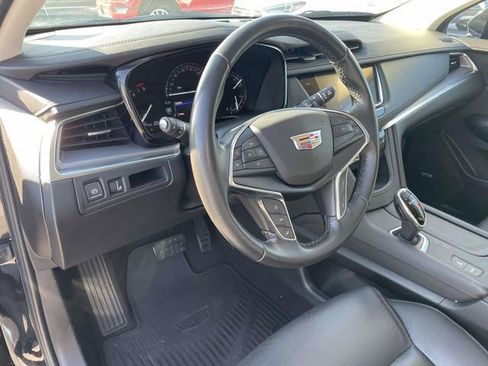 Used 2019 Cadillac XT5 Premium Luxury FWD image 16