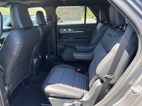 New 2026 Ford Explorer ST-Line AWD/4WD image 7